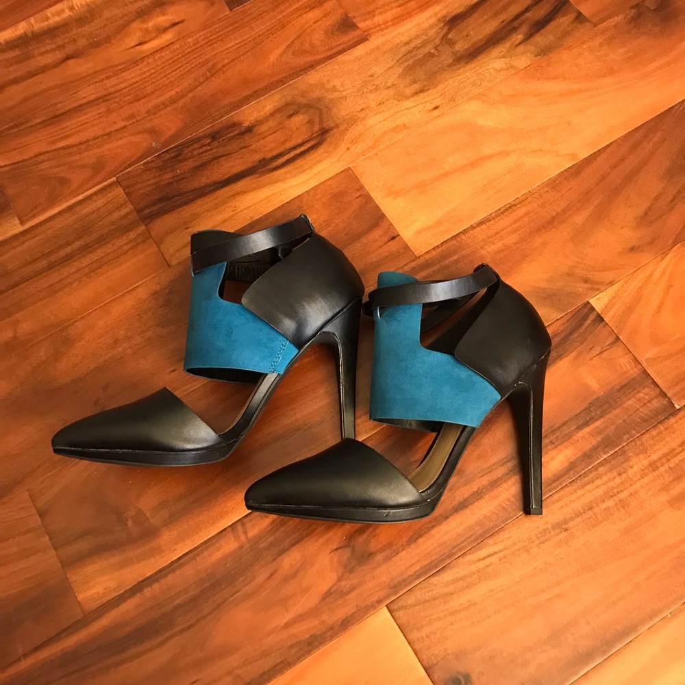 Izabella Rue heels. - Picture 2 of 8